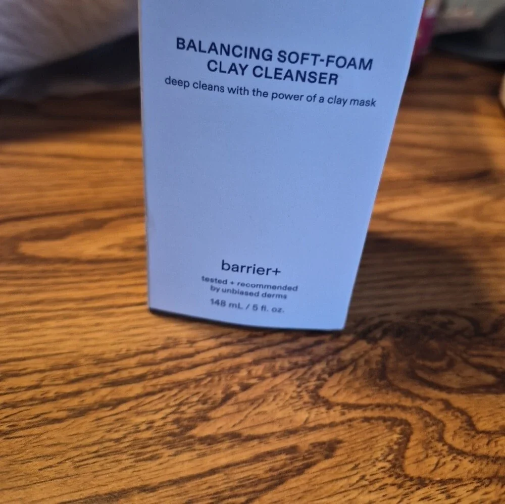 Skinfix Balancing Soft-Foam Clay Cleanser — SkinFix Nwt
